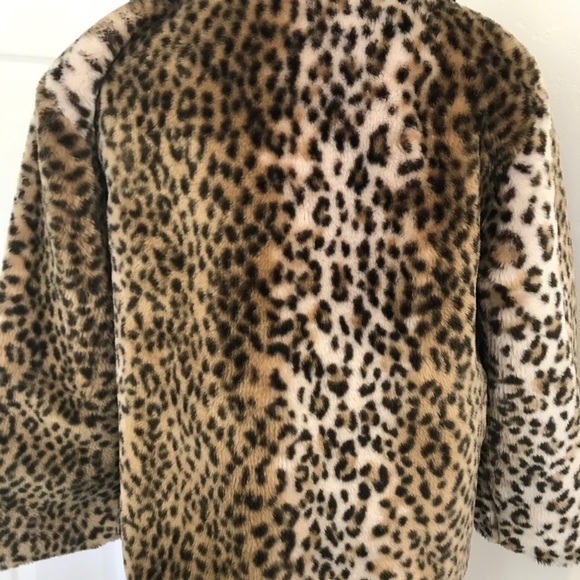 Faux Leopard Jacket - Picture 2 of 8